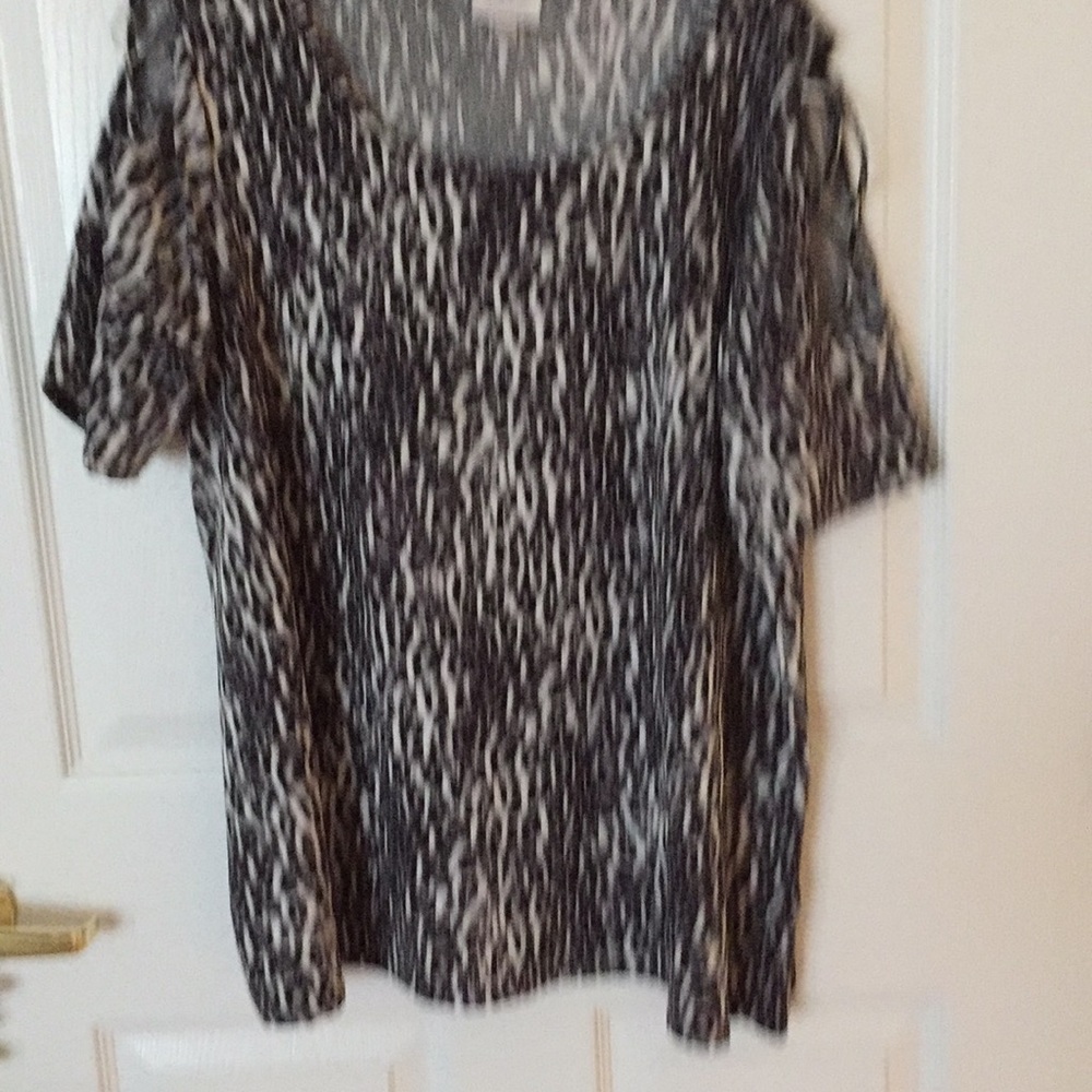ANY 3 TOPS FOR $9 - Picture 1 of 3